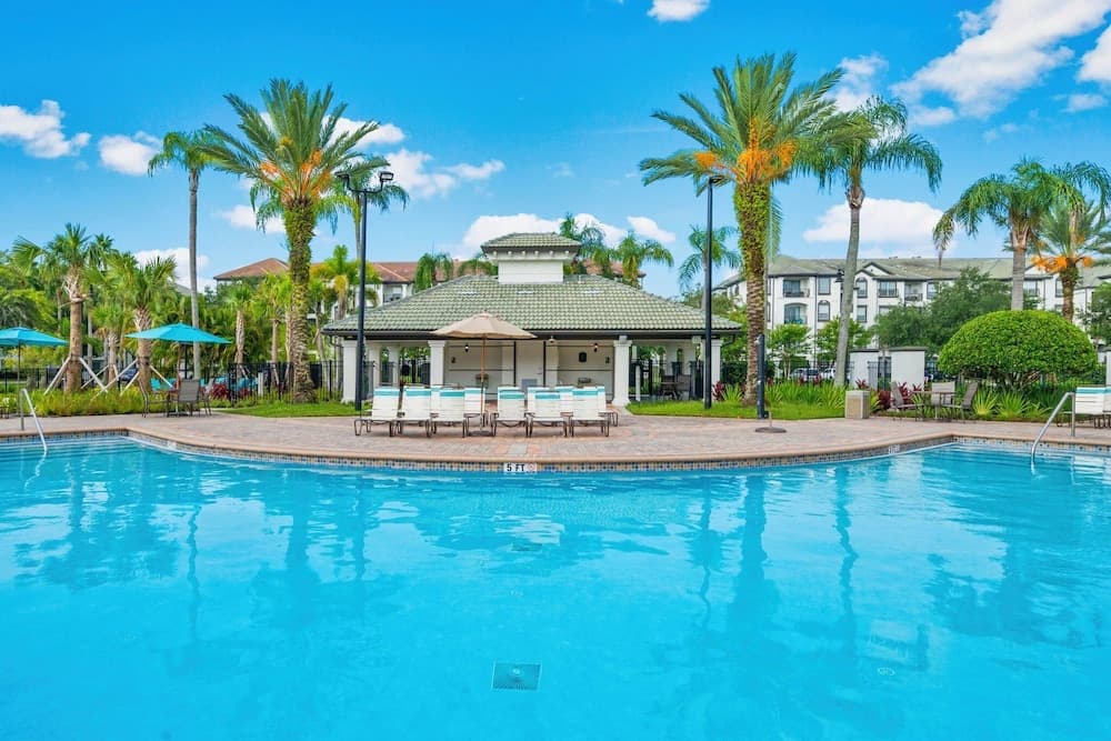 Casa Bella Townhome 3 Bedroom Condo by RedAwning