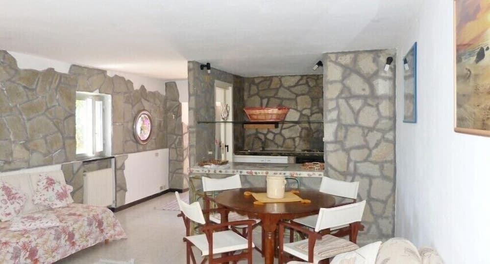 House Roberta