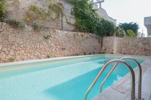 Apartment With Pool And Panoramic Terrace