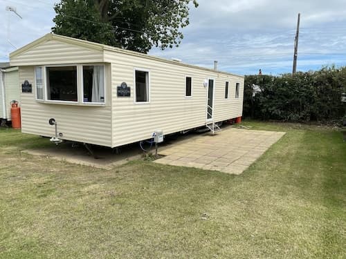 3 Bed 8 Berth Caravan in California Cliffs - M1