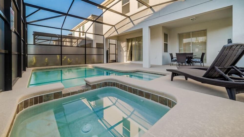 4716 Kings Castle Circle