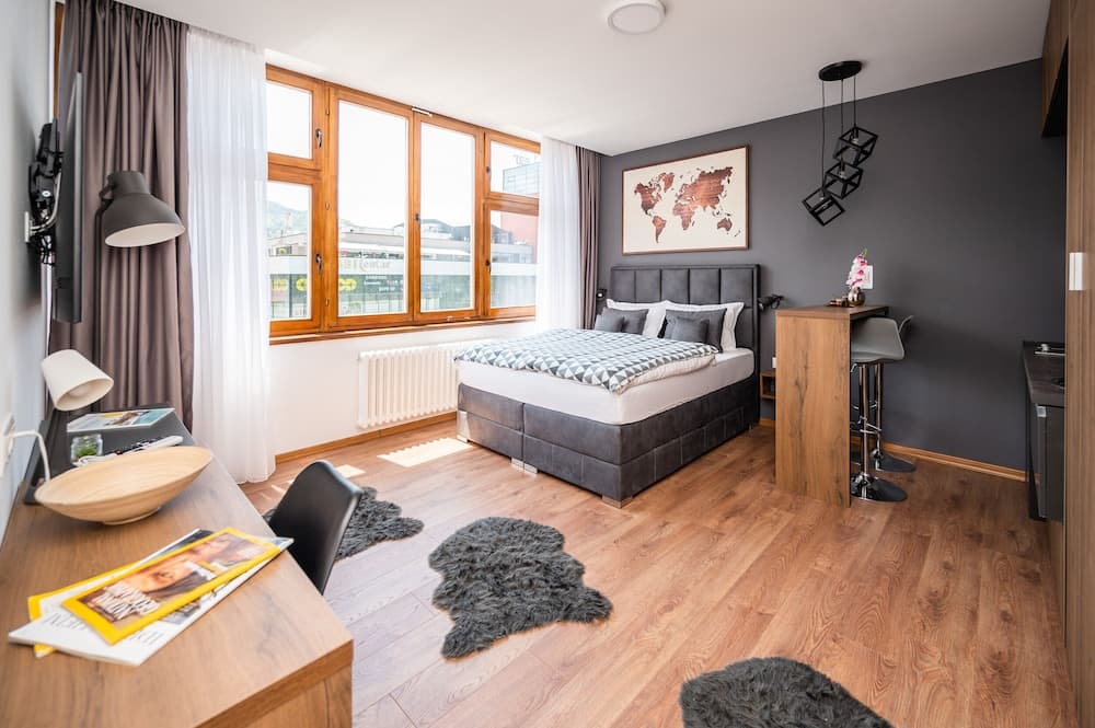 Modern and Bright Studio - Main Street