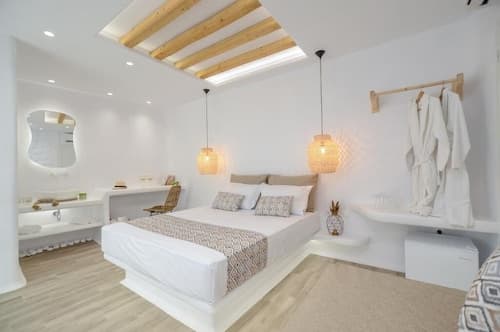 Naxian Spirit Inn