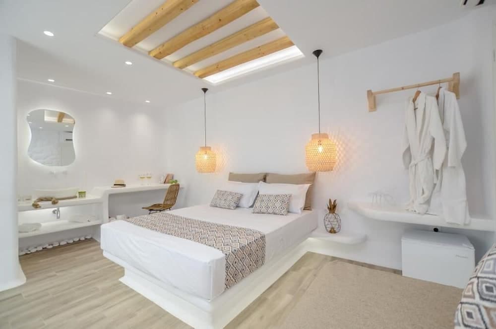 Naxian Spirit Inn