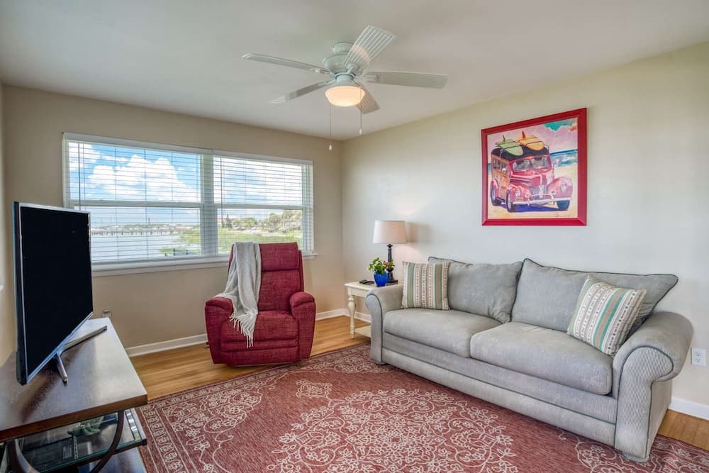 Davis Shores