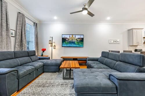 Chic Urban Retreat with Pool Steps to Bourbon St