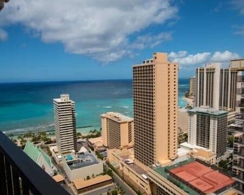 Waikiki Banyan Condo Located One Block From Waikiki Beach!
