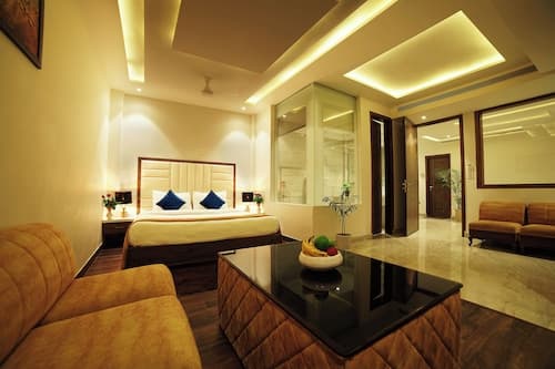 TreeHouse London Street Amritsar