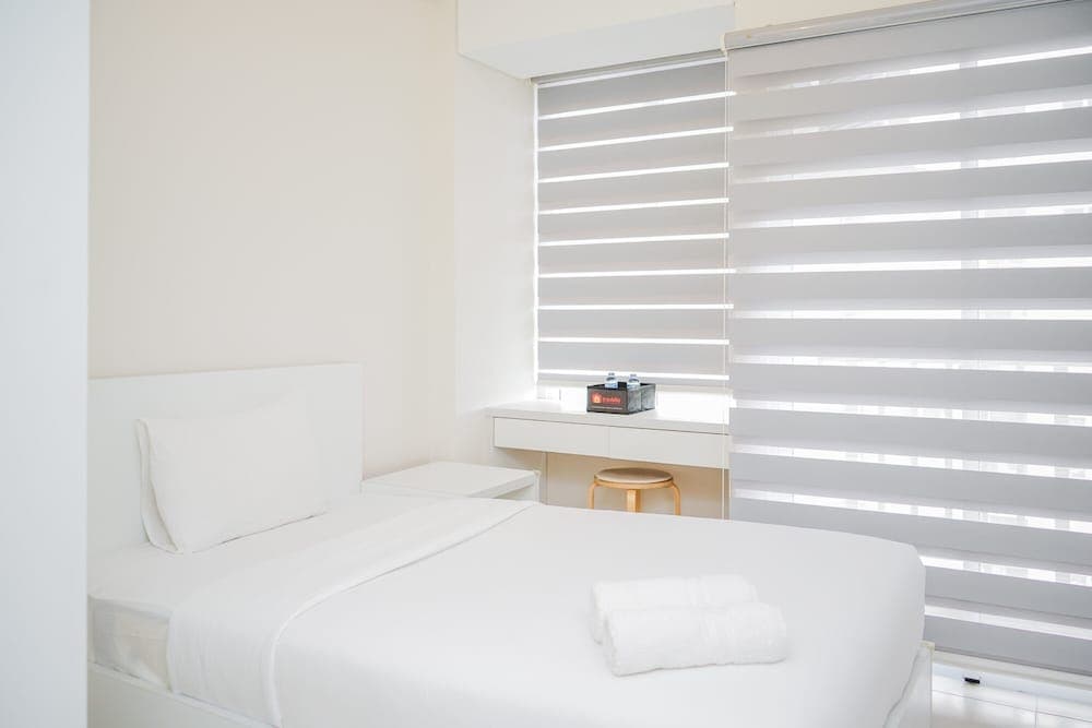 Simply Furnished and Cozy Living Studio @ Saveria Apartment