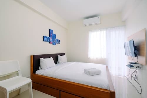 Homey Studio Apartment @ Bogorienze Resort