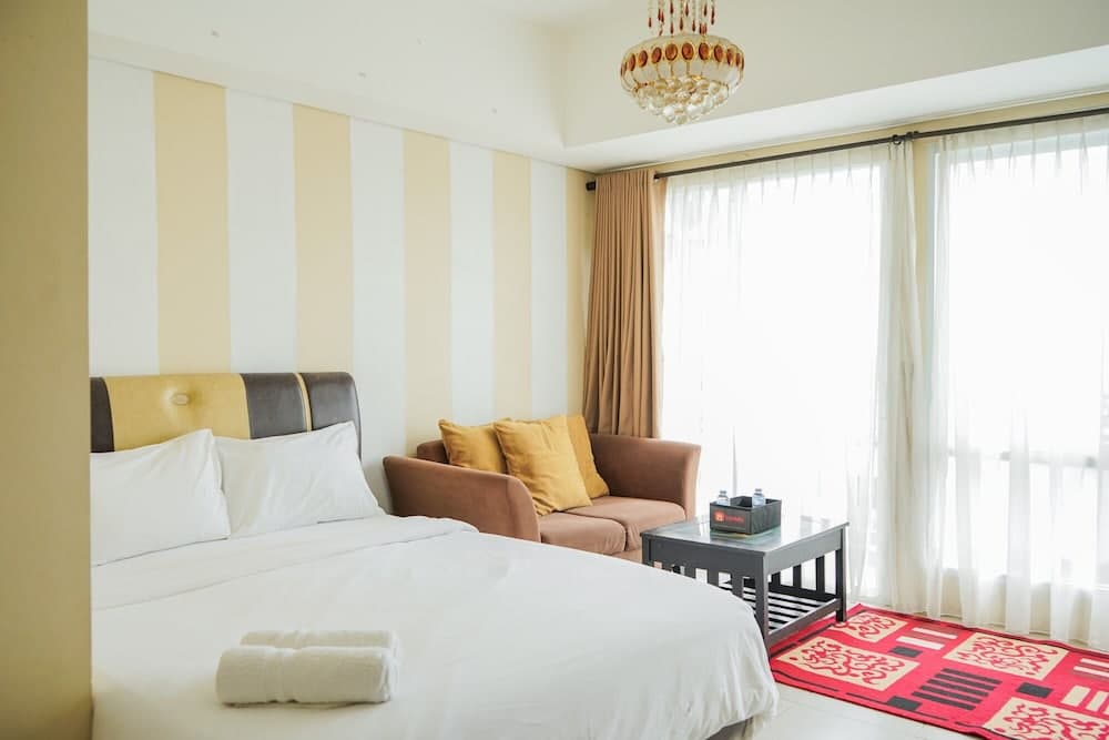 Relaxing Studio Apartment at Bintaro Plaza Residences with City View