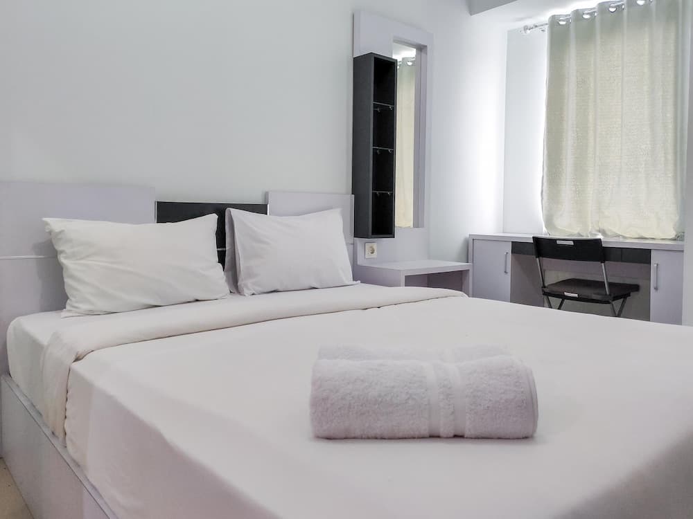 Compact and Cozy Tamansari Mahogany Studio Apartment