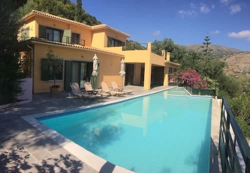 Lovely Open Plan Family Villa in Kato Katelios