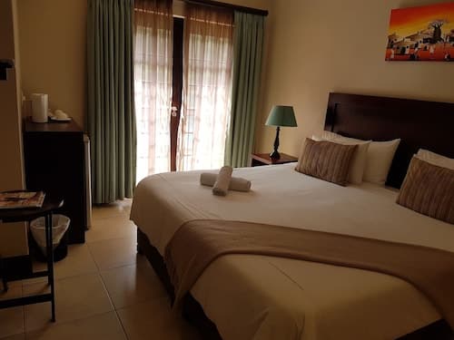 Fairview Bed And Breakfast - Double Bedroom 3