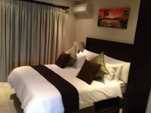 Fairview Bed And Breakfast - Double Bedroom 2