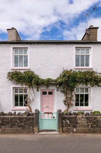 Maggie Puddle and The Nest Cottages