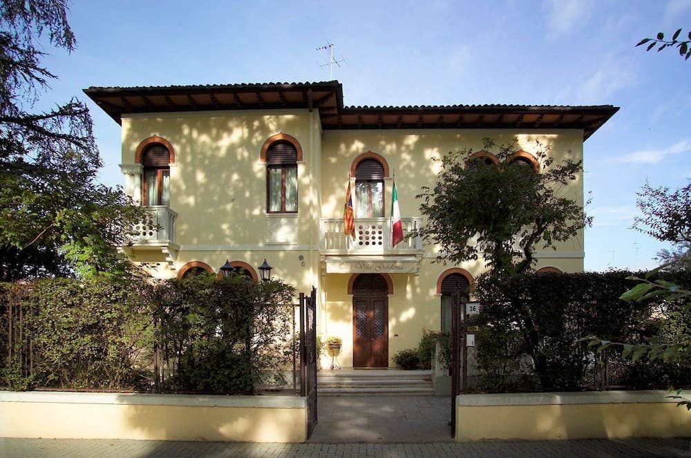 Casa Villa Gardenia- Atika & Atif