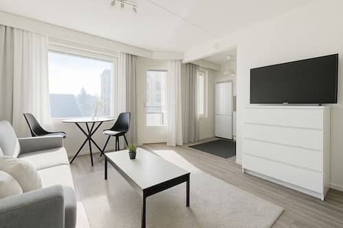 TH City Suite 1