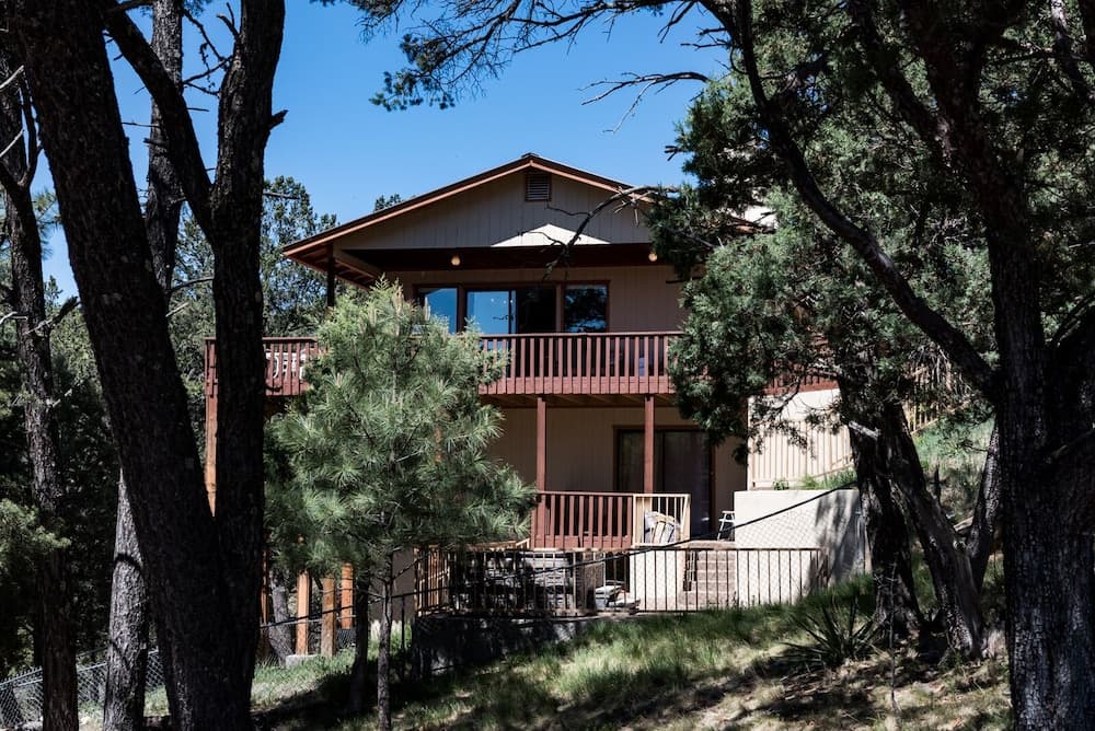 2 Sisters Mountain Home