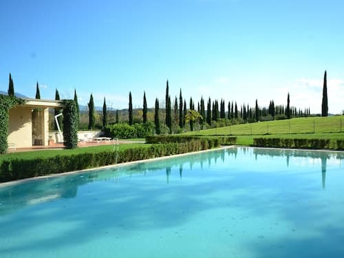 Garden & Wine Country Stay