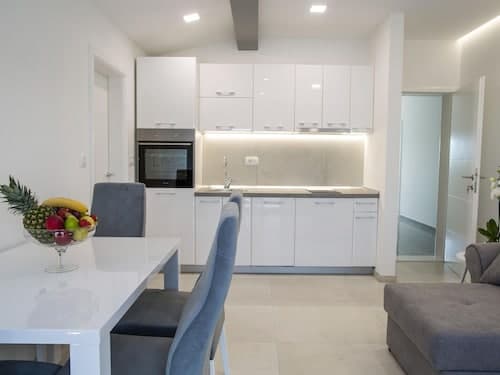 Pretty Apartment in Imotski near River