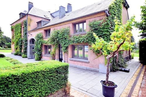 Magnificent Luxury Chateau in Vast Garden with Sauna & Hot Tubs
