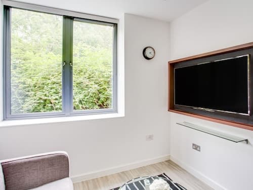 Simplistic Apartment in Milton Keynes near Willen Lake