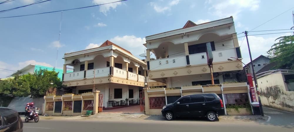 Mangkuyudan Hotel Solo