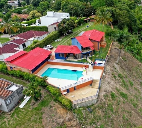 Country House in Cerritos, Pereira