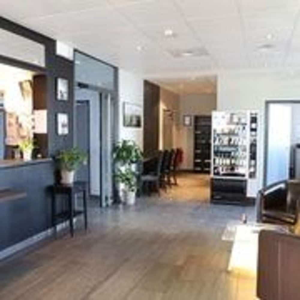 Giriş/çıkış büfesi