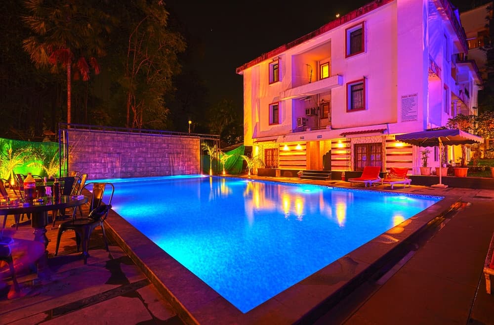 Sunkissed Premium By WSI,Calangute Beach