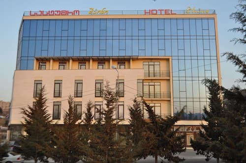 Hotel Shine Palace