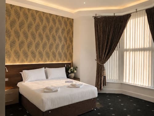 Marlborough Hotel