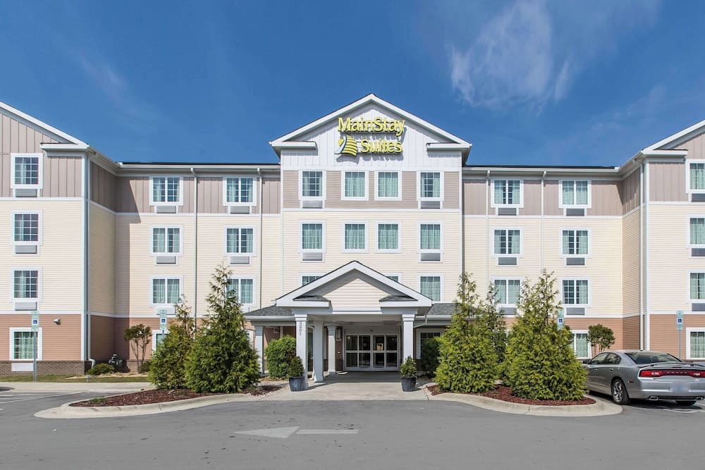 MainStay Suites Jacksonville near Camp Lejeune