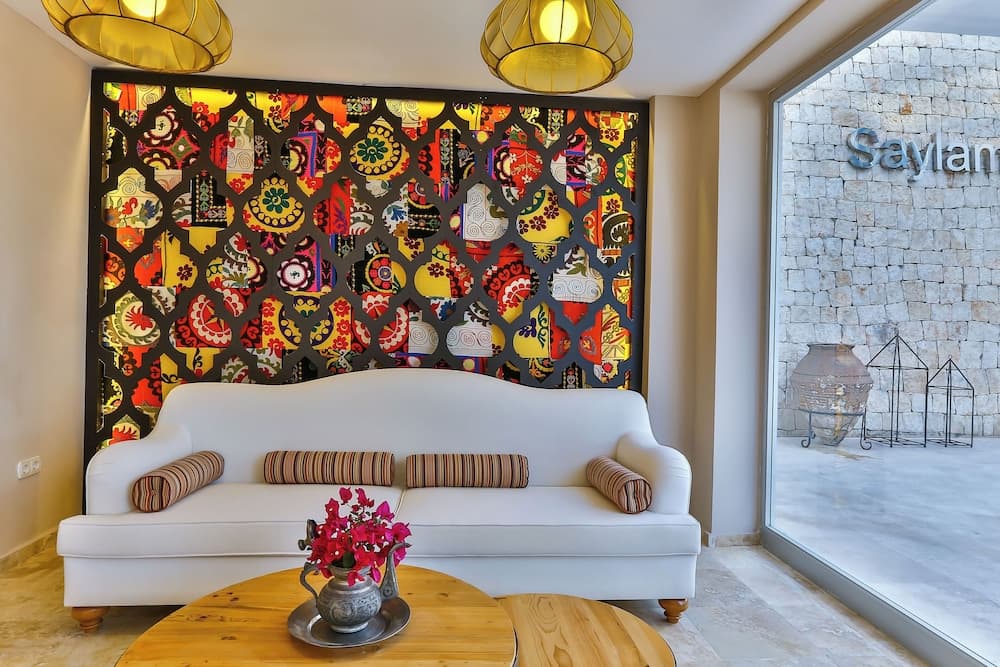 Saylam Suites