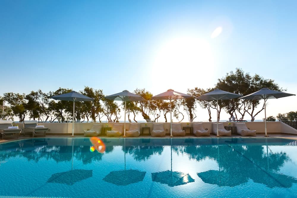 Memories Beach Hotel