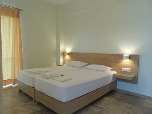 Neapolis Rooms & Apartments