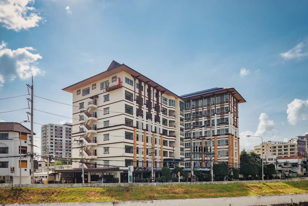 V Residence Chiangmai Hotel