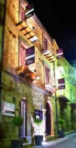 HomeHotels