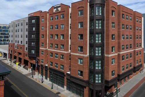 Courtyard by Marriott Syracuse Downtown at Armory Square