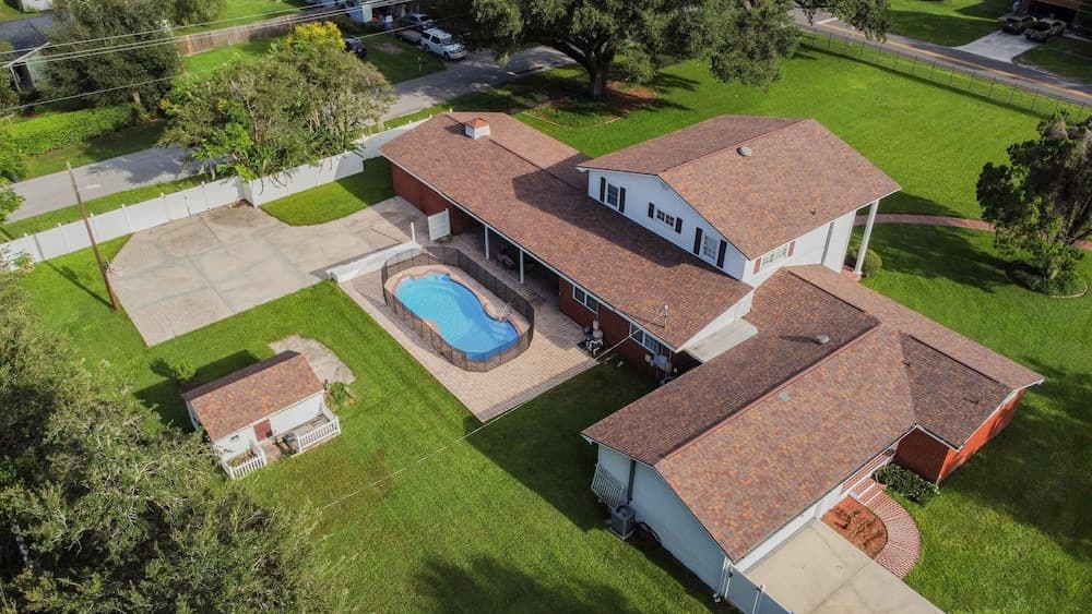 A Large Tropical 7 Bedroom Estate by RedAwning