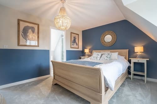 Lovely 5-bed House in Centre of Bicester Village