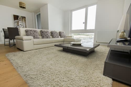 Orion Marina Sea View Parking by Brighton Holiday Lets