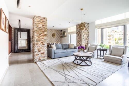 Spectacular 2BR in Upscale Burj Khalifa District