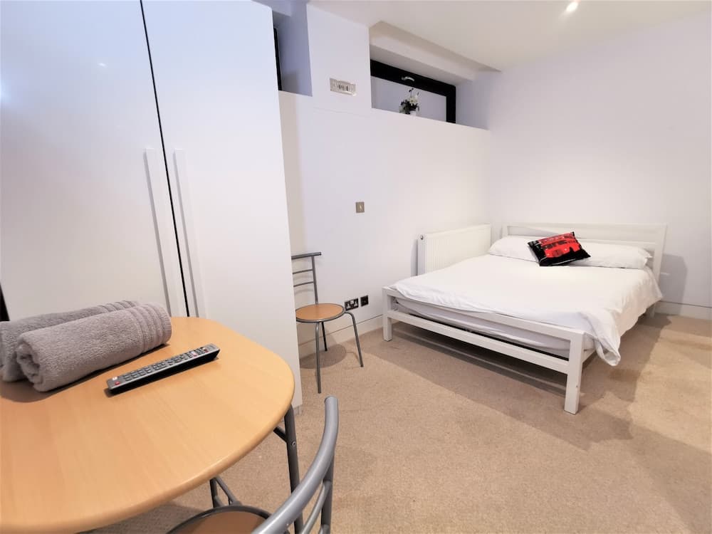 Double Room with en-suite - 1c