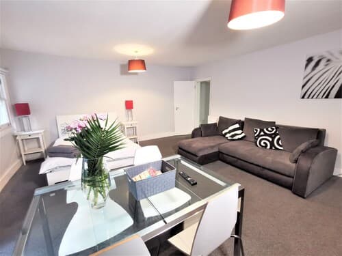 Spacious 2 bed flat in Camden