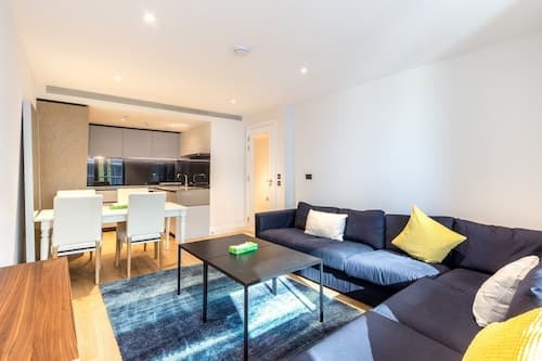 Stylish 2 Bed Flats Near US Embassy