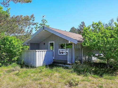 6 Person Holiday Home in Albaek