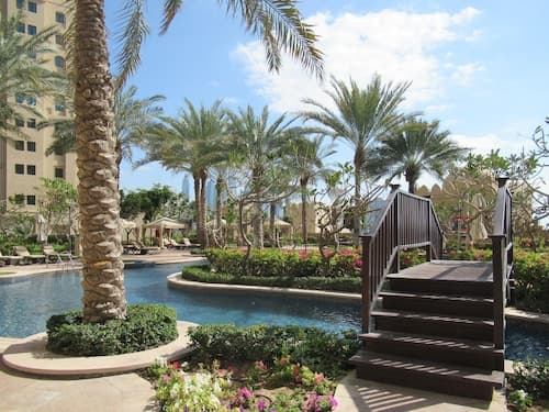 Deluxe 1BR in Fairmont South W/ Huge Balcony & Beach Club Membership!