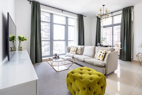 State Of The Art 2BR Apartment in Downtown Dubai